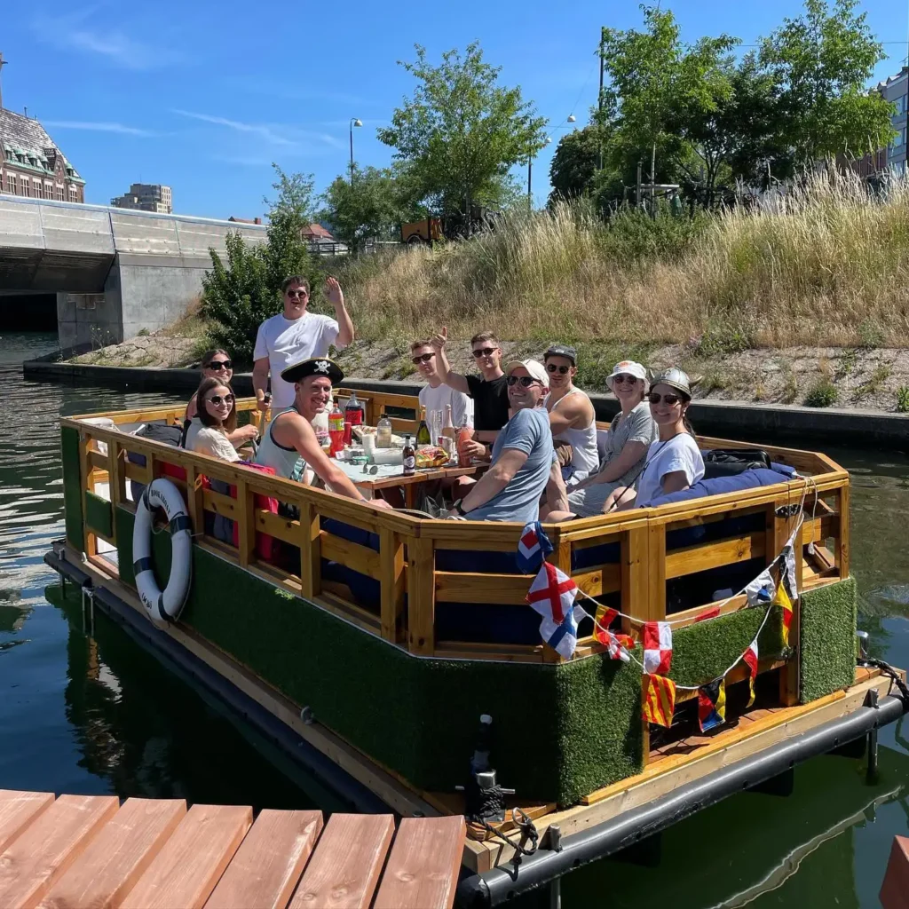 Loungebåt Book a boat